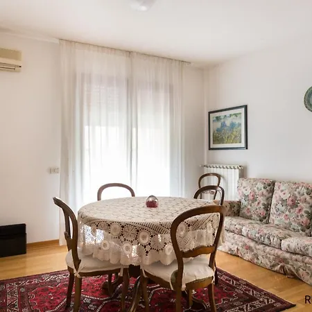 River House Apartment